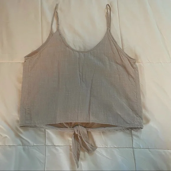 One ❤️ Clothing Gray/Cream Crop Top - Picture 4 of 4